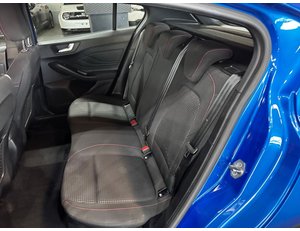 
										FORD FOCUS 1.0 ECOBOOST MHEV 92KW ST-LINE full									