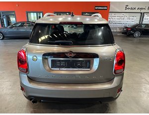 
										MINI COUNTRYMAN COOPER S E ALL4 full									
