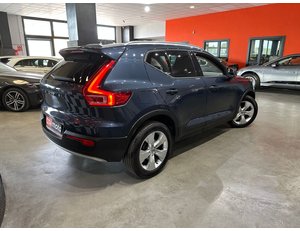 
										VOLVO XC40 1.5 T2 CORE PRO full									