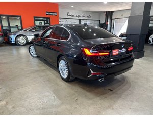 
										BMW SERIE 3 330E full									