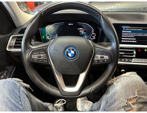 
										BMW SERIE 3 330E full									