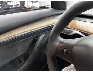 
										TESLA MODEL 3 RWD full									