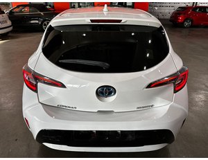 
										TOYOTA COROLLA 1.8 125H STYLE E-CVT full									