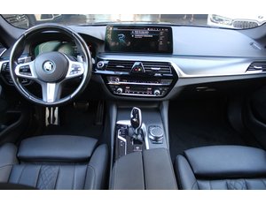 
										BMW SERIE 5 530E TOURING full									
