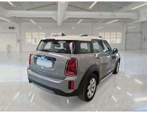 
										MINI COUNTRYMAN COOPER S E ALL4 full									