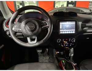 
										JEEP RENEGADE TRAILHAWK 1.3 PHEV 177KW (240CV) AT AWD full									