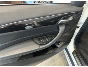 
										BMW X1 XDRIVE25E full									