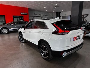 
										MITSUBISHI ECLIPSE CROSS 2.4 PHEV KAITEKI AUTO 4WD full									
