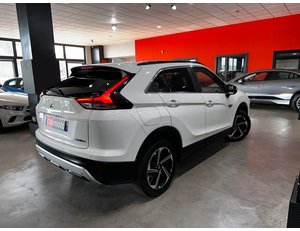 
										MITSUBISHI ECLIPSE CROSS 2.4 PHEV KAITEKI AUTO 4WD full									