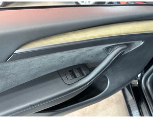 
										TESLA MODEL Y TRACCION TRASERA RWD full									