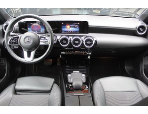 
										MERCEDES BENZ CLASE A MERCEDES A 250 E full									