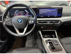 
										BMW SERIE 3 320E XDRIVE TOURING full									