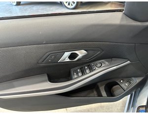 
										BMW SERIE 3 320E XDRIVE TOURING full									