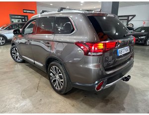 
										MITSUBISHI OUTLANDER 200 MPI MOTION CVT 2WD 5 PLAZAS full									