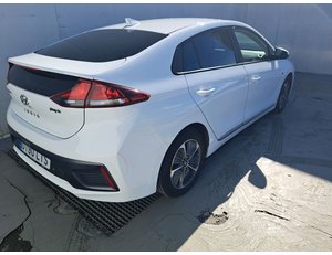
										HYUNDAI IONIQ 1.6 GDI PHEV KLASS DCT full									