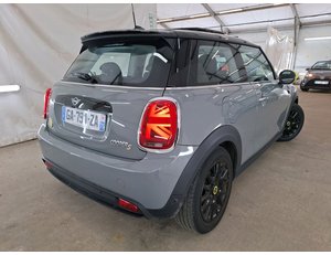
										MINI COOPER SE full									