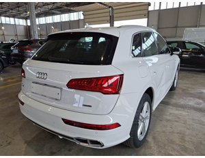 
										AUDI Q5 S LINE 55 TFSI E QUATTRO S TRONIC full									