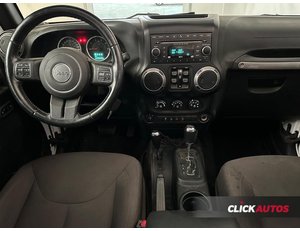 
										JEEP WRANGLER EVO UNLIMITED 2.8 CRD 200CV SPORT AUTO TECHO LONA full									