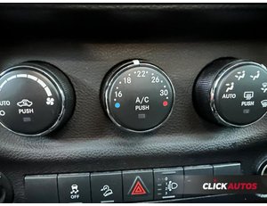 
										JEEP WRANGLER EVO UNLIMITED 2.8 CRD 200CV SPORT AUTO TECHO LONA full									
