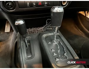 
										JEEP WRANGLER EVO UNLIMITED 2.8 CRD 200CV SPORT AUTO TECHO LONA full									