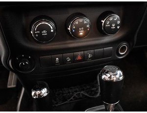 
										JEEP WRANGLER EVO UNLIMITED 2.8 CRD 200CV SPORT AUTO TECHO LONA full									