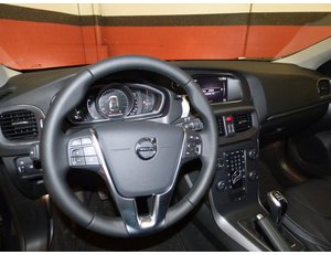 
										VOLVO V40 2.0 122CV T2 MOMENTUM full									