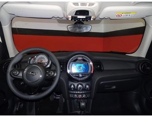 
										MINI MINI ONE 1.5 102CV full									
