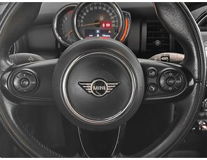 
										MINI MINI ONE CABRIO 1.5 102CV full									