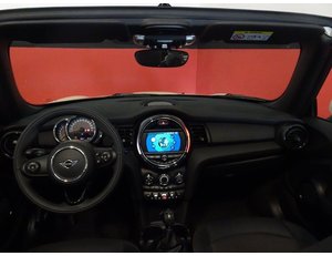 
										MINI MINI ONE CABRIO 1.5 102CV full									