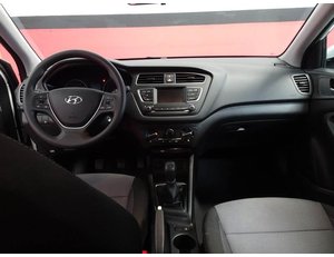 
										HYUNDAI I20 1.2 MPI 85CV ESSENCE full									