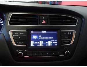 
										HYUNDAI I20 1.2 MPI 85CV ESSENCE full									