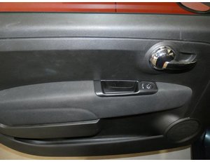 
										FIAT 500 1.2 69CV LOUNGE CONNECT full									