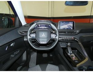 
										PEUGEOT 3008 1.2 PURETECH 130CV ALLURE EAT8 full									