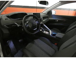 
										PEUGEOT 3008 1.2 PURETECH 130CV ALLURE EAT8 full									