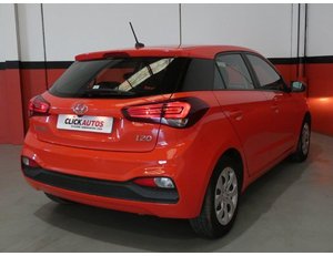 
										HYUNDAI I20 1.2 MPI 75CV ESSENCE LE full									