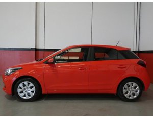 
										HYUNDAI I20 1.2 MPI 75CV ESSENCE LE full									