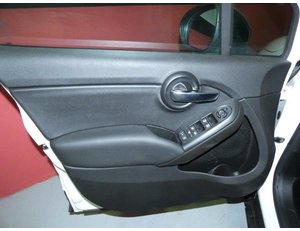 
										FIAT 500X 1.0 FIREFLY 120CV URBAN full									