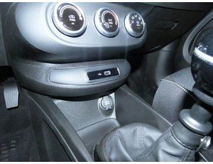 
										FIAT 500X 1.0 FIREFLY 120CV URBAN full									