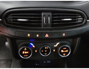 
										FIAT TIPO 1.3 MJET 95CV MIRROR 5P full									