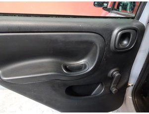 
										FIAT PANDA 1.2 69CV LOUNGE full									