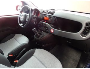 
										FIAT PANDA 1.2 69CV LOUNGE full									