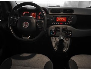 
										FIAT PANDA 1.2 69CV LOUNGE full									