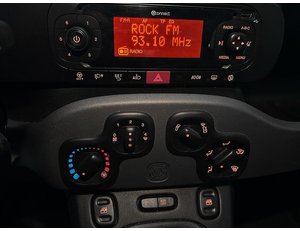 
										FIAT PANDA 1.2 69CV LOUNGE full									