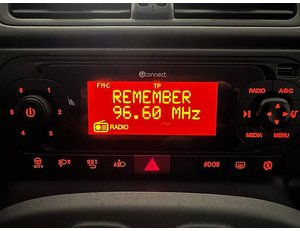 
										FIAT PANDA 1.2 69CV LOUNGE full									