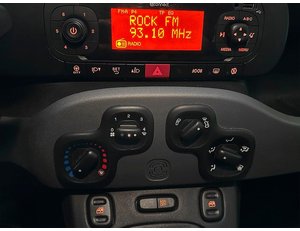 
										FIAT PANDA 1.2 69CV LOUNGE full									