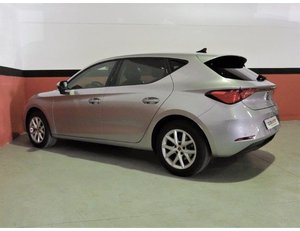 
										SEAT LEON 1.0 ETSI 110CV HEV STYLE GO DSG full									