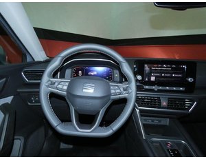 
										SEAT LEON 1.0 ETSI 110CV HEV STYLE GO DSG full									