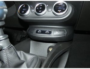 
										FIAT 500X 1.0 FIREFLY 120CV SPORT full									