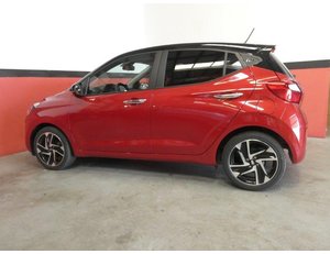 
										HYUNDAI I10 1.2 MPI 84CV TECNO BITONO AUTO full									