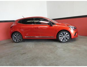 
										RENAULT CLIO 1.6 TCE 140CV ZEN E-TECH HIBRIDO EDC AUTO full									